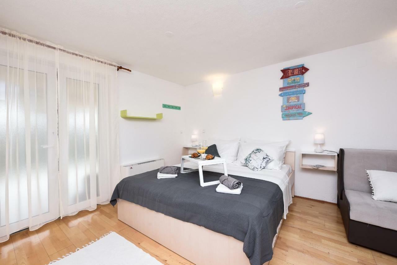 Apartmani San Pedro Sveti Petar  Buitenkant foto